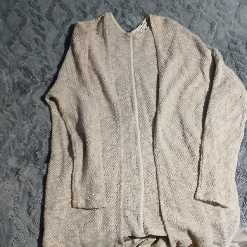 Women's Beige Sweater American eagle outfitters